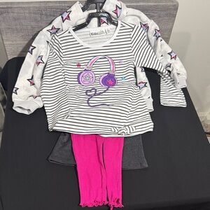 NWT Kids Headquarters 4 Piece Set with Headphone and Star Design - Pink and Gray